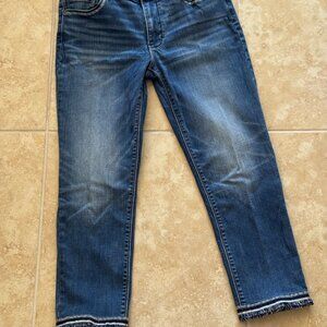 WHBM THE SLIM CROP WITH RAW HEM EMBELISHMENT JEANS SIZE 8